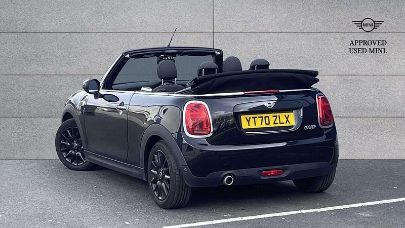 Używany Mini Cooper Classic 134 KM (98 kW) 2020 Czarny Hatchback