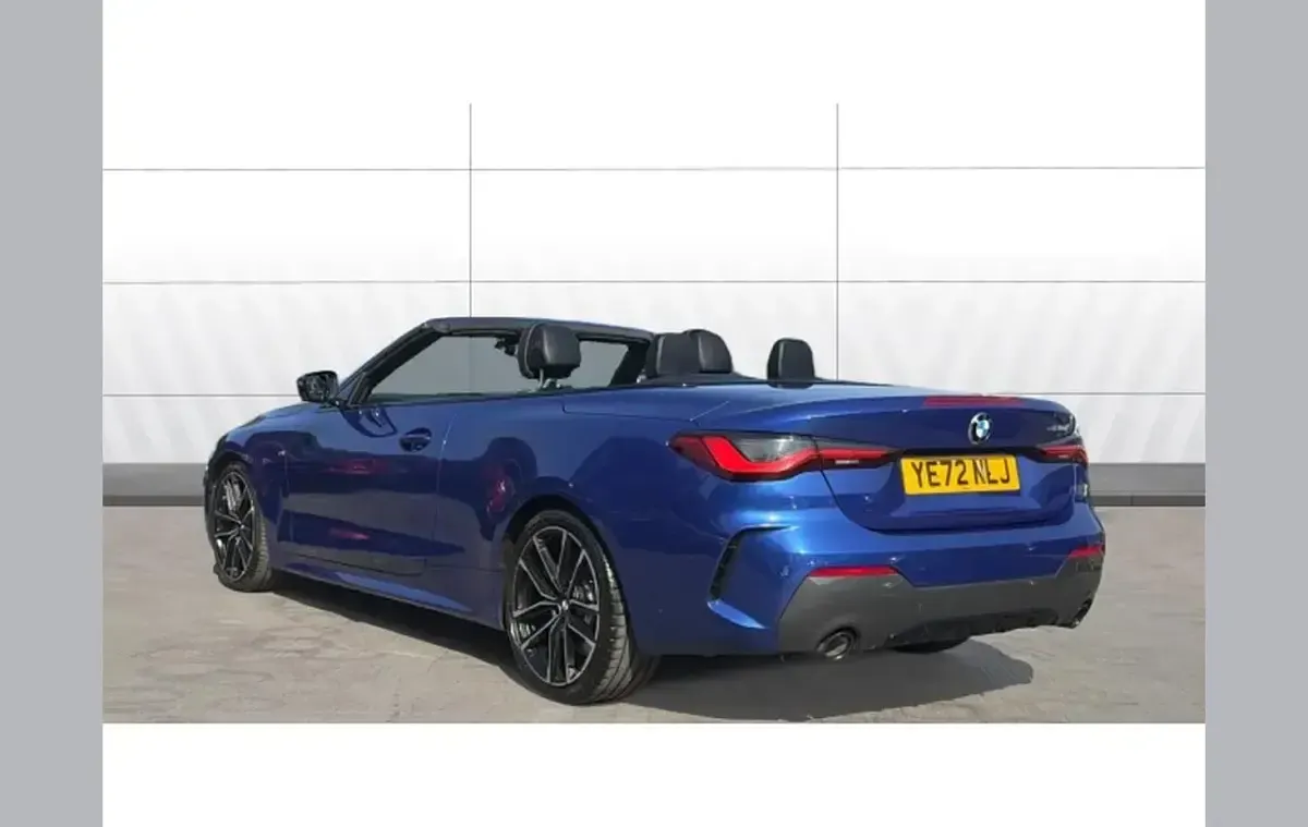 Used BMW 420 M Sport 187 HP (137 kW) 2022 Blue Cabriolet