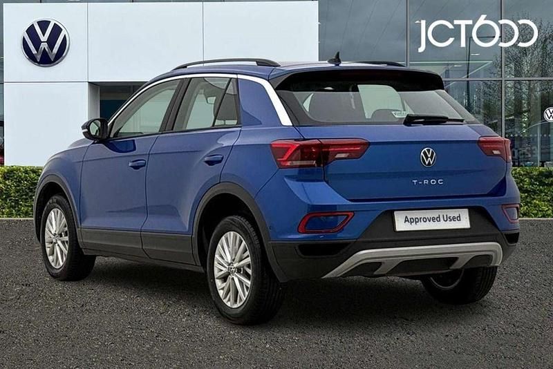 Used VW T-Roc Life 150 HP (110 kW) 2023 Blue SUV