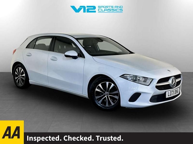 Used Mercedes A180 SE 116 HP (85 kW) 2022 White Hatchback