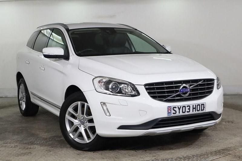 White Used 2017 Volvo XC60 SE Lux SUV | £12,275 (Fair price) - Image 1/4