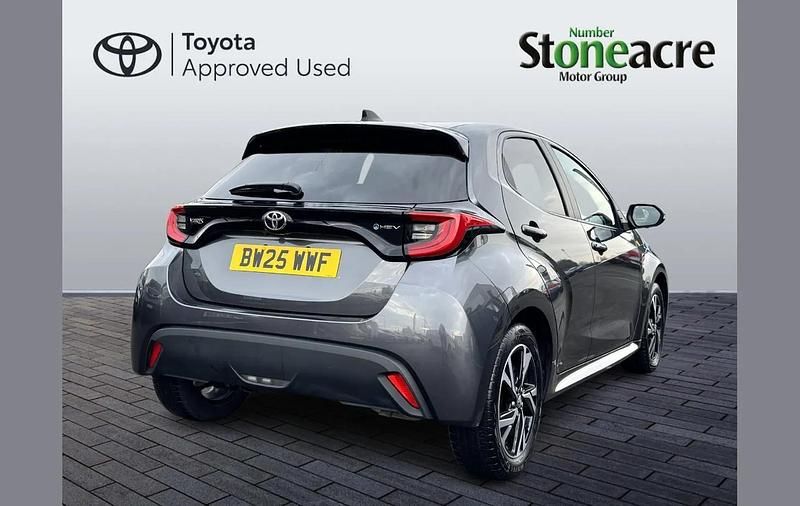 Used Toyota Yaris Hybrid Design 113 HP (83 kW) 2025 Grey Hatchback