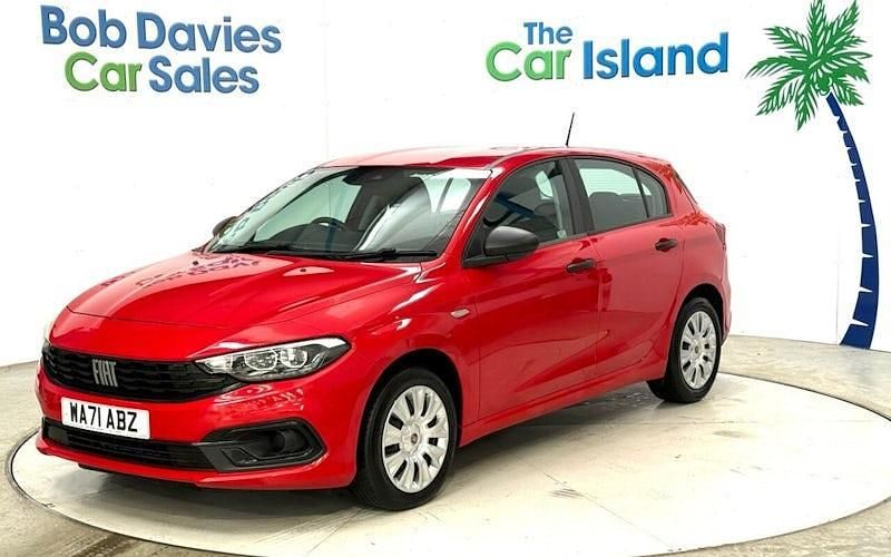 Used Fiat Tipo 101 HP (74 kW) 2022 Hatchback