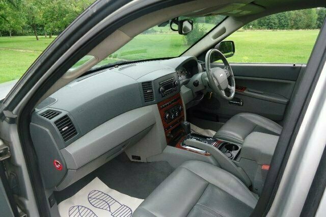 Used Jeep Grand Cherokee 215 HP (158 kW) 2006 SUV