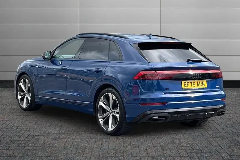 Used Audi Q8 Black Edition 286 HP (210 kW) 2025 Blue SUV