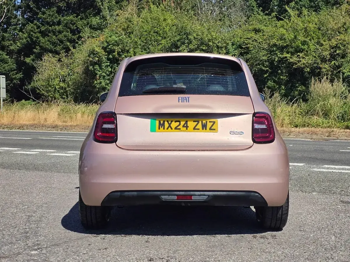 Used Fiat 500e 85 kW (116 HP) 2024 Yellow Hatchback