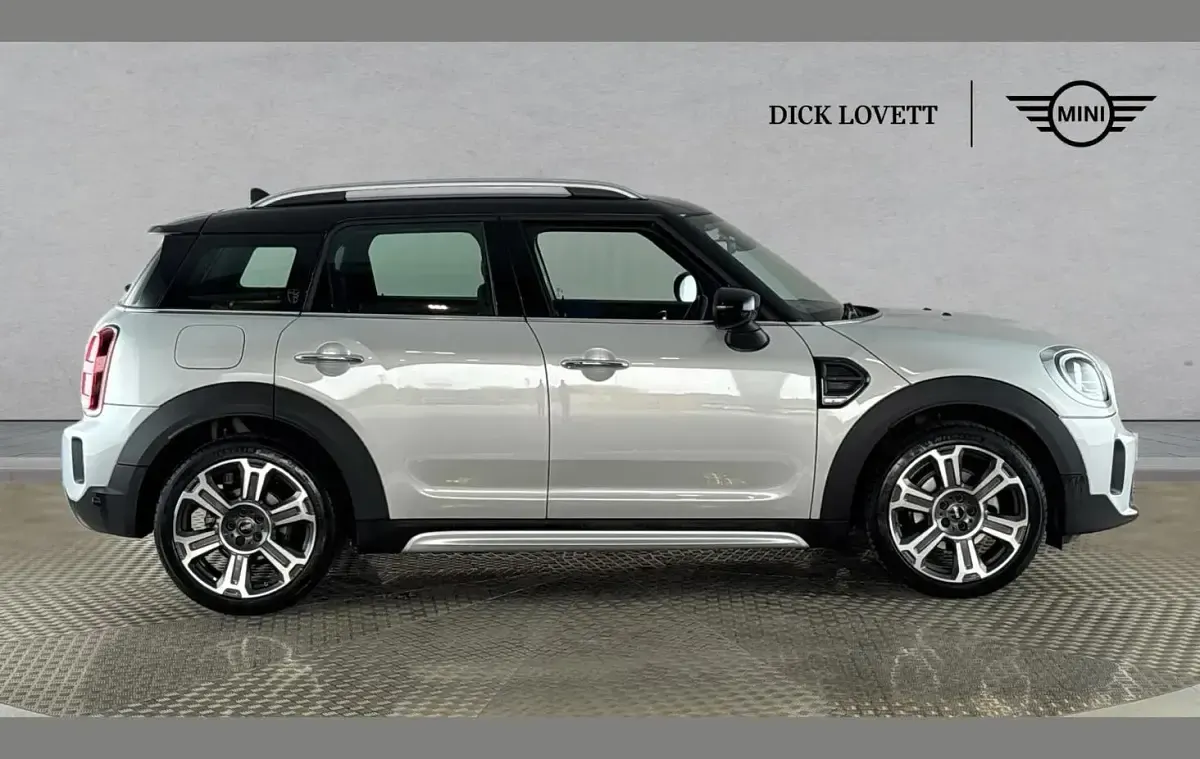 Used Mini Cooper Countryman Exclusive 134 HP (98 kW) 2021 Silver SUV