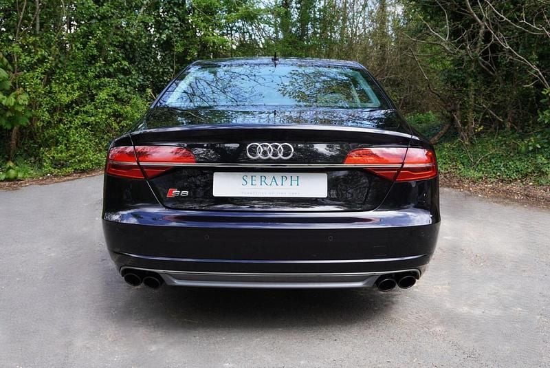 Used Audi S8 Comfort 520 HP (382 kW) 2016 Black Sedan