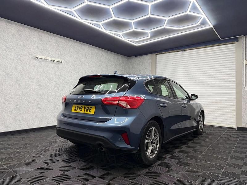 Used Ford Focus Zetec 2019 Blue Hatchback