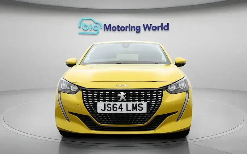 Second-hand Peugeot 208 Allure Premium 102 CP (75 kW) 2022 Hatchback