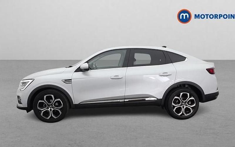 Used Renault Arkana Version S 140 HP (102 kW) 2022 White SUV