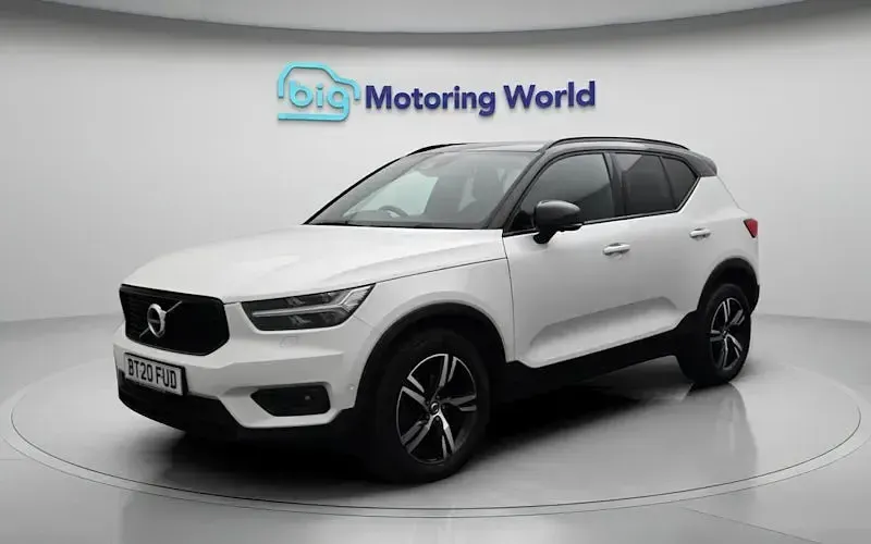Used Volvo XC40 R-Design 163 HP (119 kW) 2020 White SUV