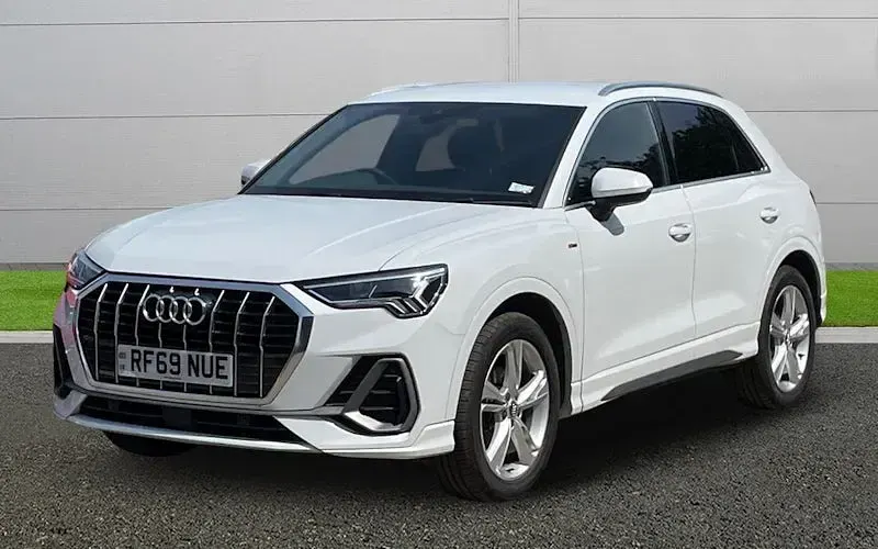 Używany Audi Q3 S-Line 150 KM (110 kW) 2023 SUV