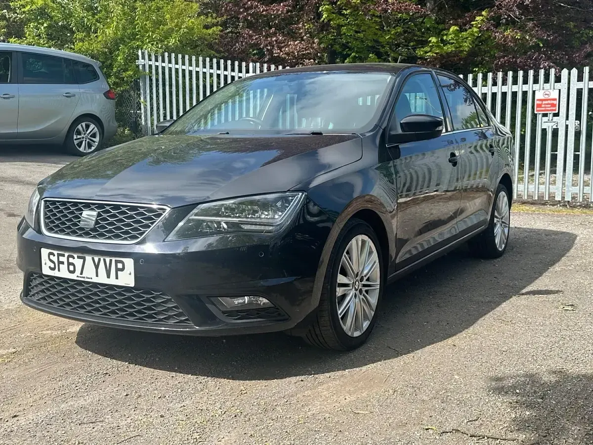 Used Seat Toledo XCELLENCE 110 HP (80 kW) 2017 Black Hatchback