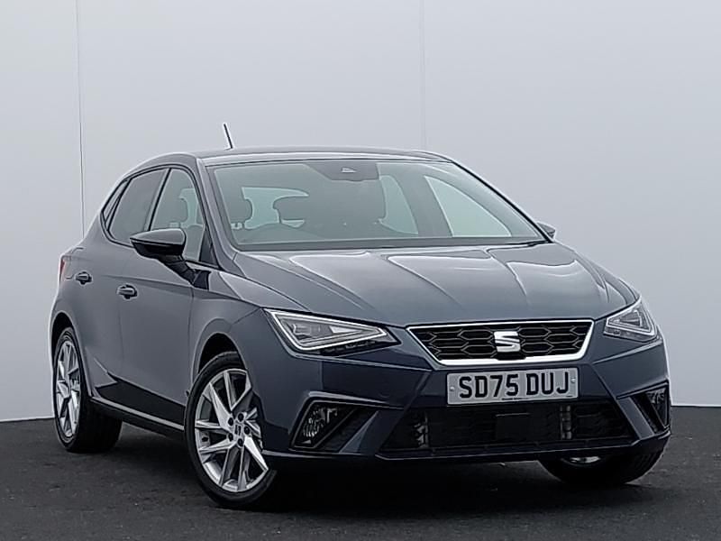 Grey New 2025 Seat Ibiza FR Hatchback | £17,998 (Fair price) - Image 1/4