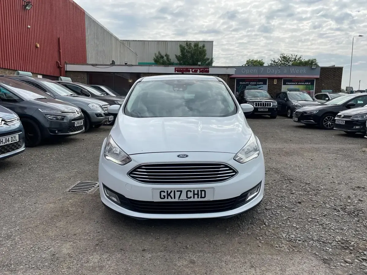 Used Ford C-MAX Titanium 2017 White MPV