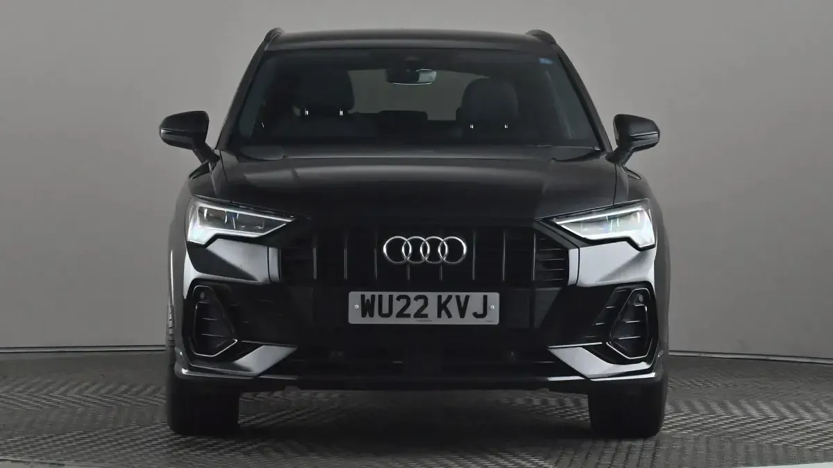 Usado Audi Q3 Black Edition 150 CV (110 kW) 2022 Negro SUV