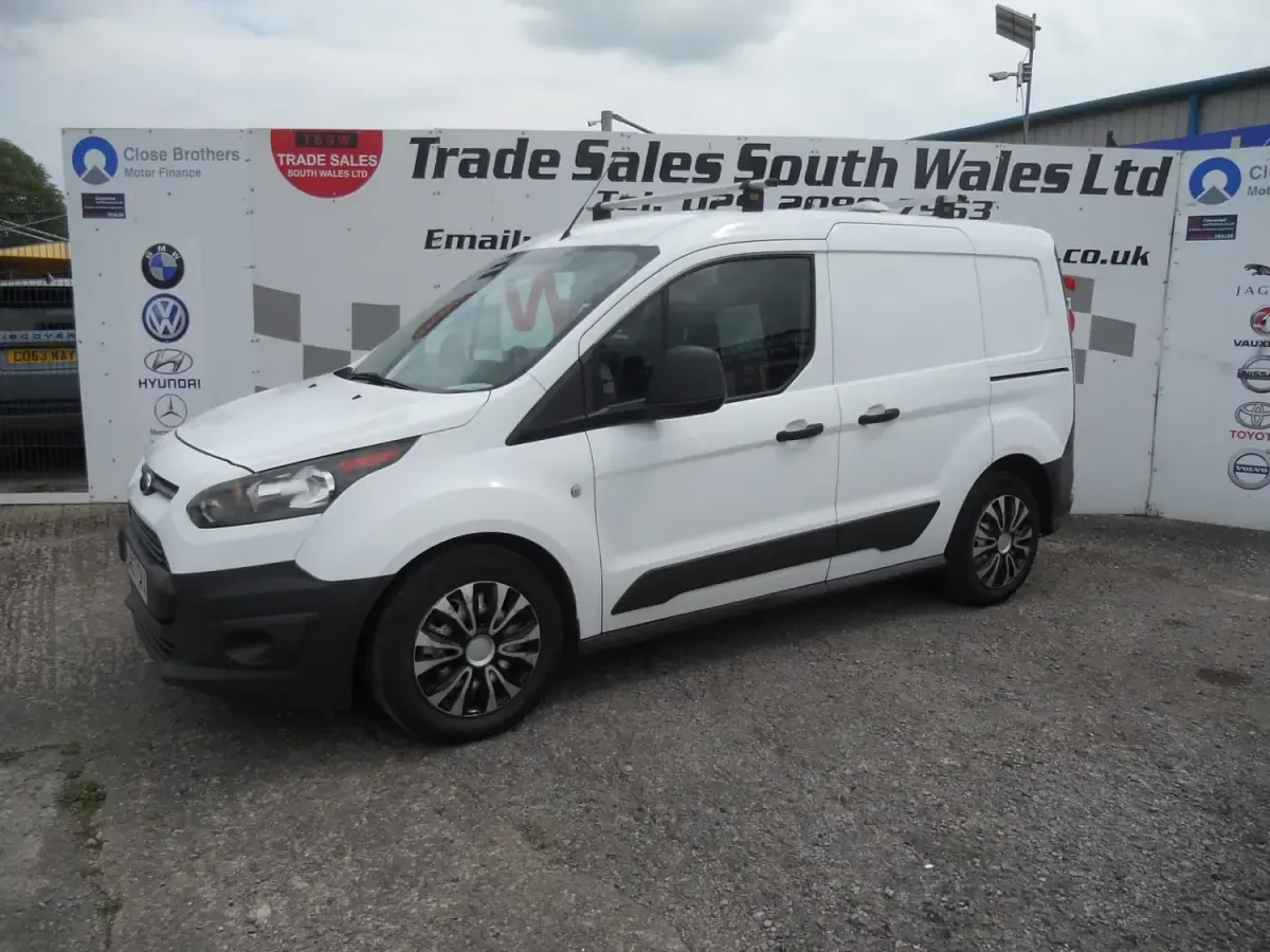 Second-hand Ford Transit Connect 100 CP (73 kW) 2017 Alb Monovolum