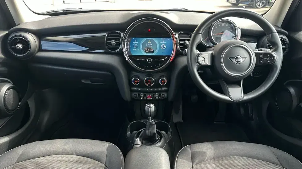 Usado Mini Cooper Classic 136 CV (100 kW) 2022 Verde Utilitario