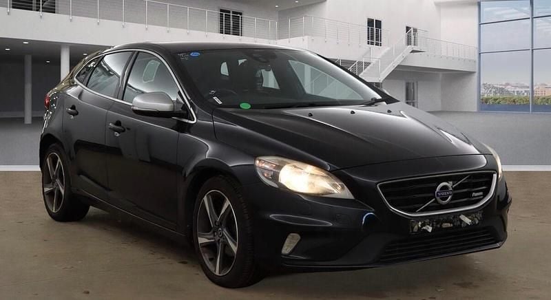 Black Used 2013 Volvo V40 R-Design Hatchback | £2,500 (Fair price) - Image 1/4