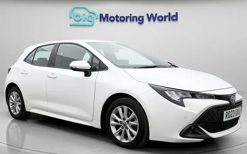 Used Toyota Corolla 140 HP (102 kW) 2023 Hatchback