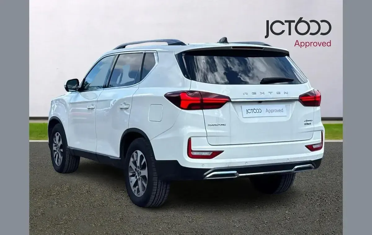 Used SsangYong Rexton 199 HP (146 kW) 2021 White SUV
