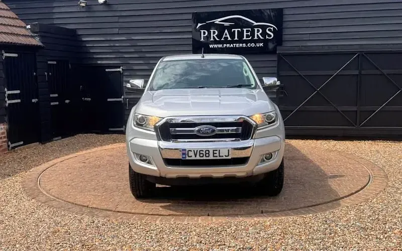 Used Ford Ranger Limited 160 HP (117 kW) 2018 Silver Pickup