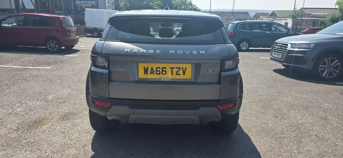 Used Land Rover Range Rover evoque SE 150 HP (110 kW) 2016 Grey