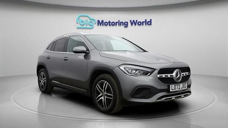 Used Mercedes GLA200 Executive 163 HP (119 kW) 2022 Grey SUV