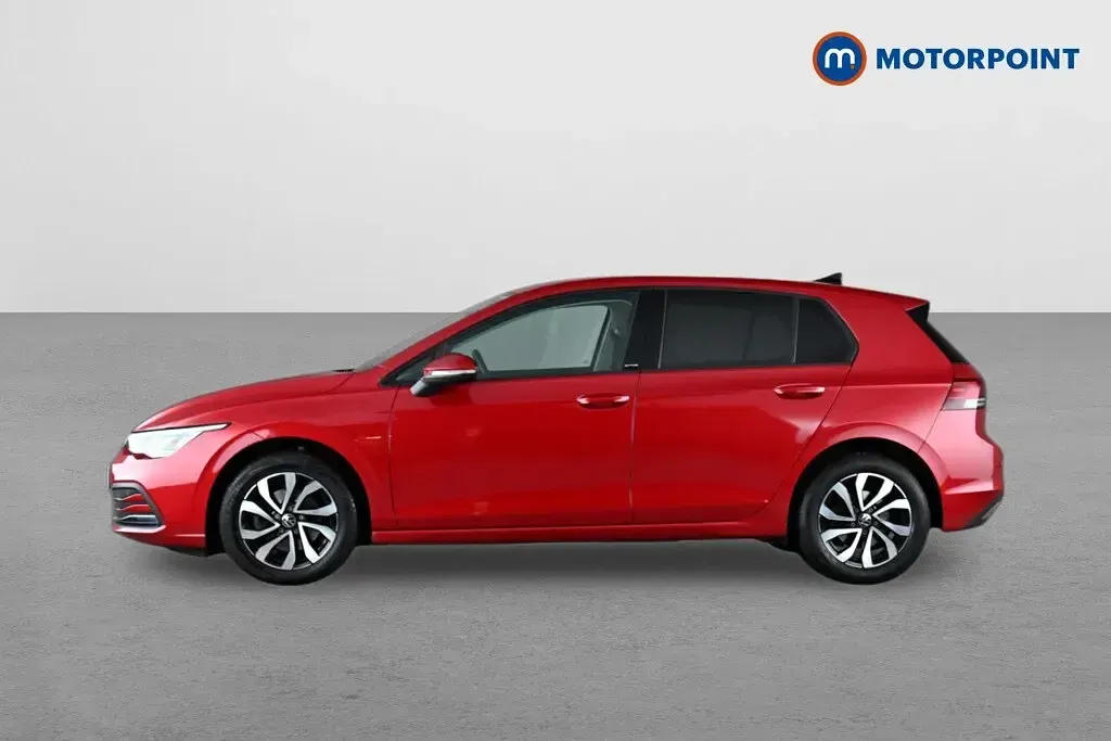 Used VW Golf VIII Active 2022 Red Hatchback