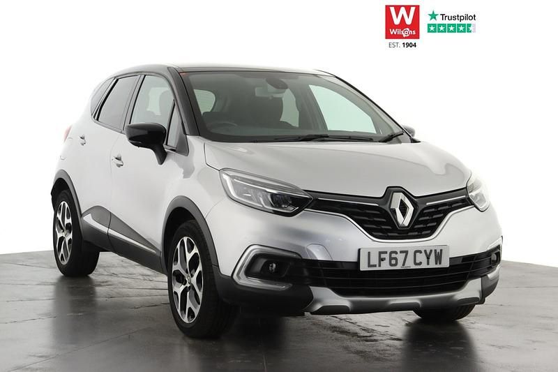 Silver/black Used 2017 Renault Captur Dynamique SUV | £9,299 (Fair price) - Image 1/4