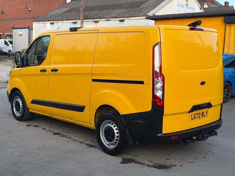 Used Ford Transit Custom 130 HP (95 kW) 2022 Yellow Van