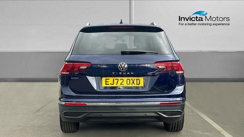 Used VW Tiguan Life 150 HP (110 kW) 2023 Blue SUV