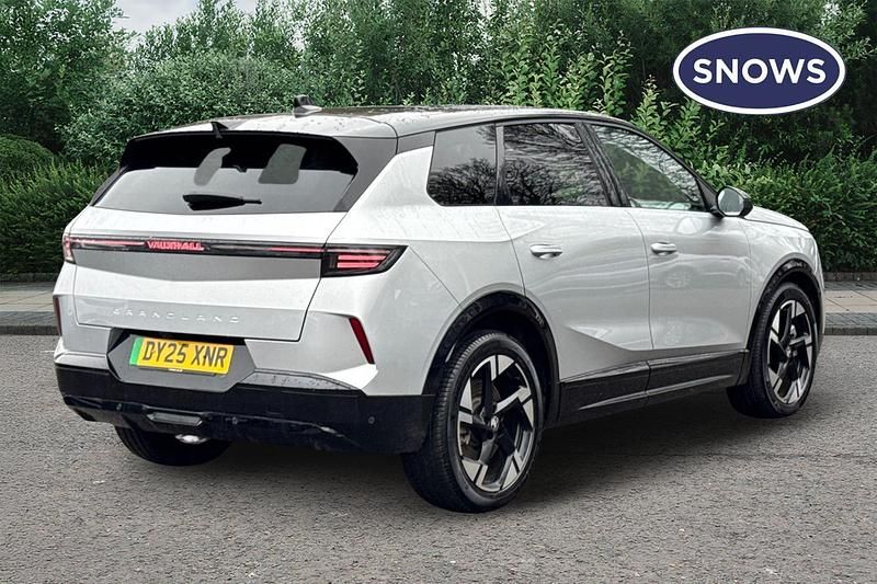 Used Vauxhall Grandland Ultimate 156 kW (213 HP) 2025 Grey SUV