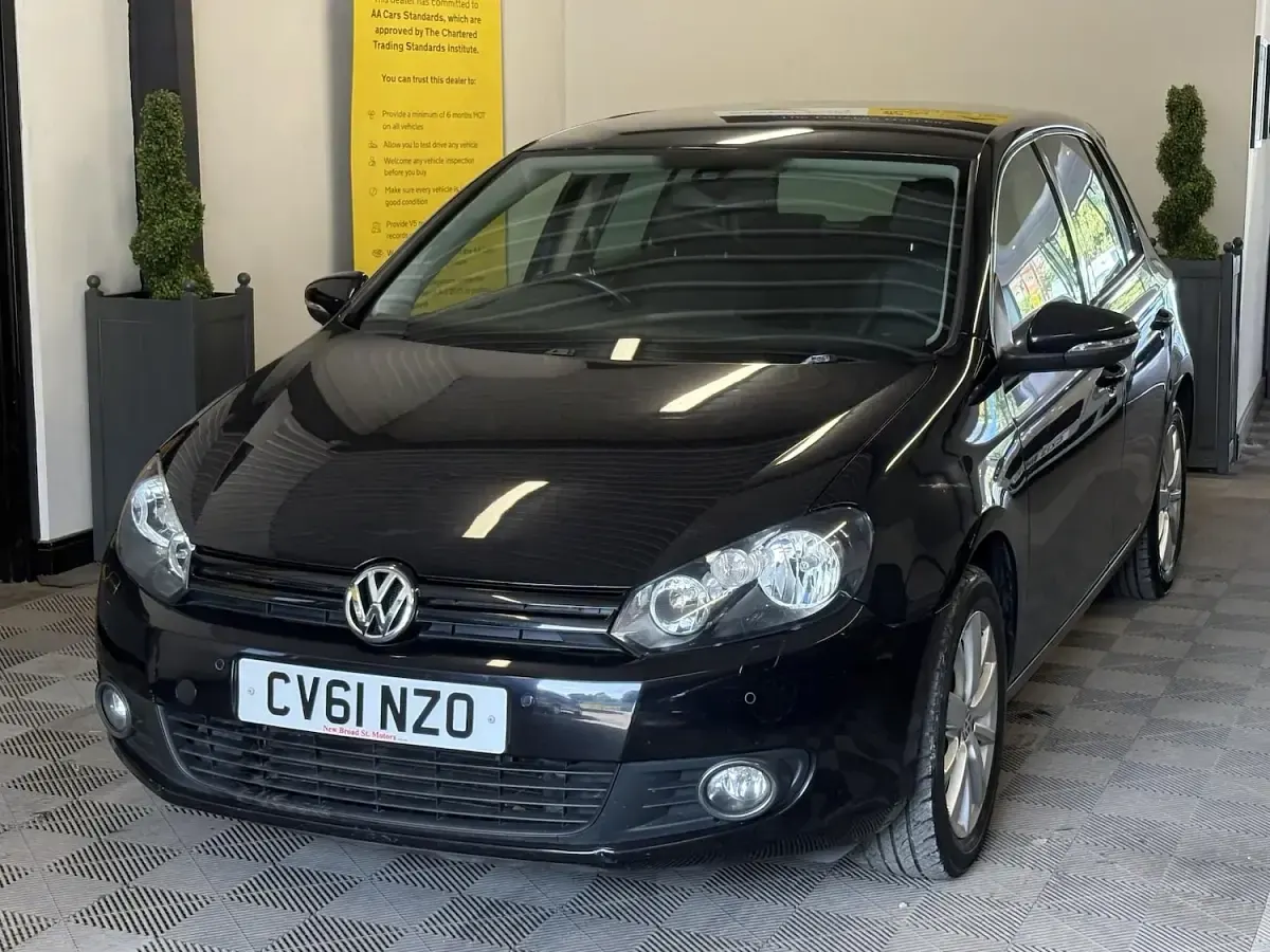 Used VW Golf VI Match 105 HP (77 kW) 2011 Black Hatchback