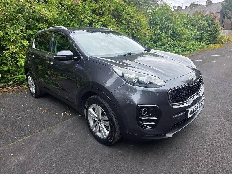 Silver Used 2016 Kia Sportage 2 SUV | £6,995 (Fair price) - Image 1/4