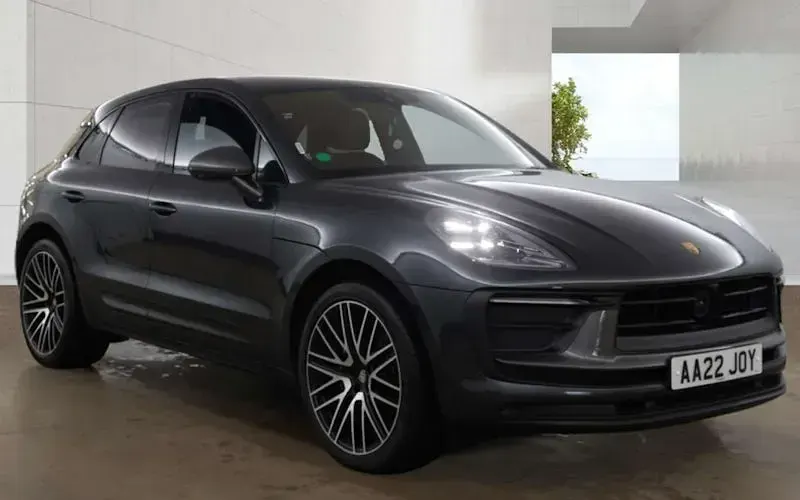 Used Porsche Macan 265 HP (194 kW) 2025 SUV