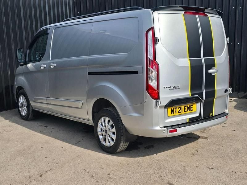 Used Ford Transit Custom Limited 130 HP (95 kW) 2021 Silver Van