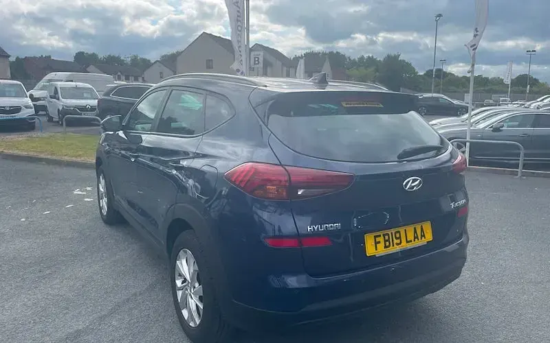 Used Hyundai Tucson SE 132 HP (97 kW) 2019 Blue SUV