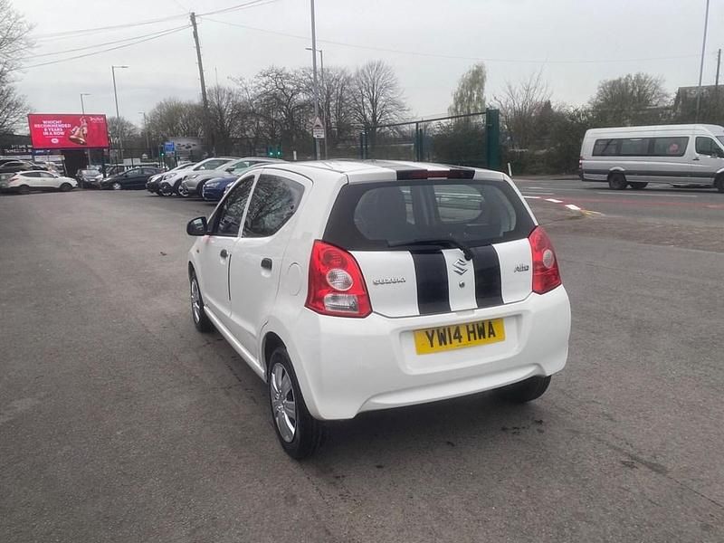 Gebraucht Suzuki Alto 68 PS (50 kW) 2014 Weiß Kleinwagen