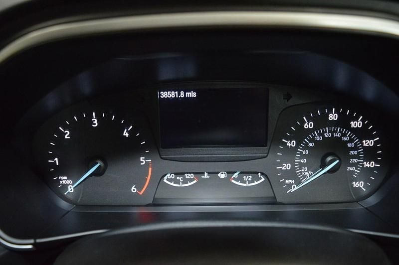 Used Ford Focus Zetec 95 HP (69 kW) 2019 Black Estate