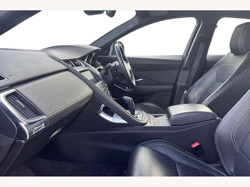 Używany Jaguar E-Pace R-Dynamic 180 KM (132 kW) 2019 Szary SUV
