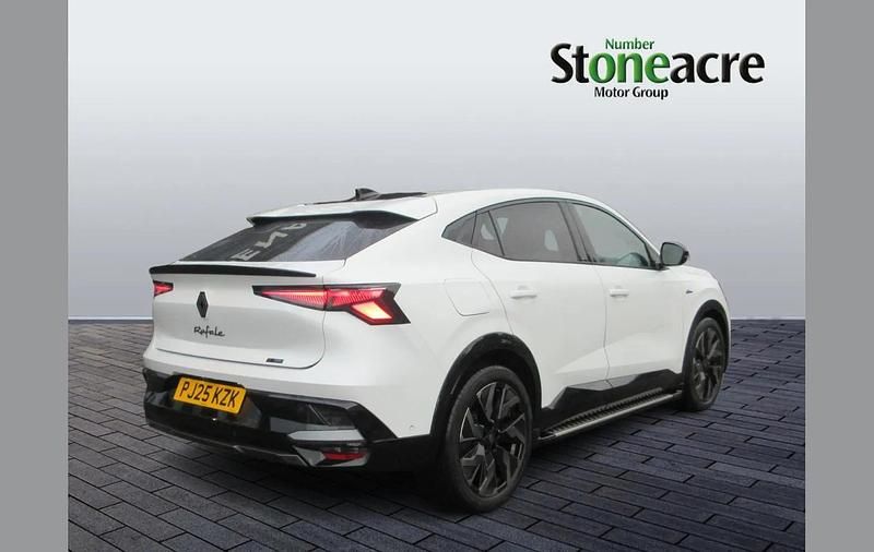 Begagnad Renault Rafale Techno Esprit Alpine 197 HK (144 kW) 2025 Vit SUV