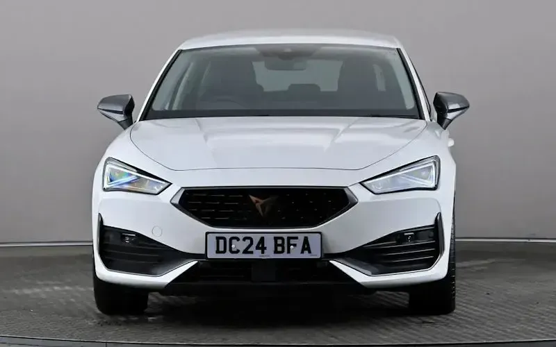 Used Cupra Leon 150 HP (110 kW) 2023 White Hatchback