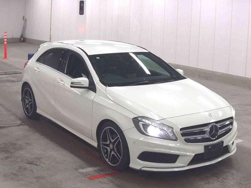 Used Mercedes A180 122 HP (89 kW) 2013 White Hatchback