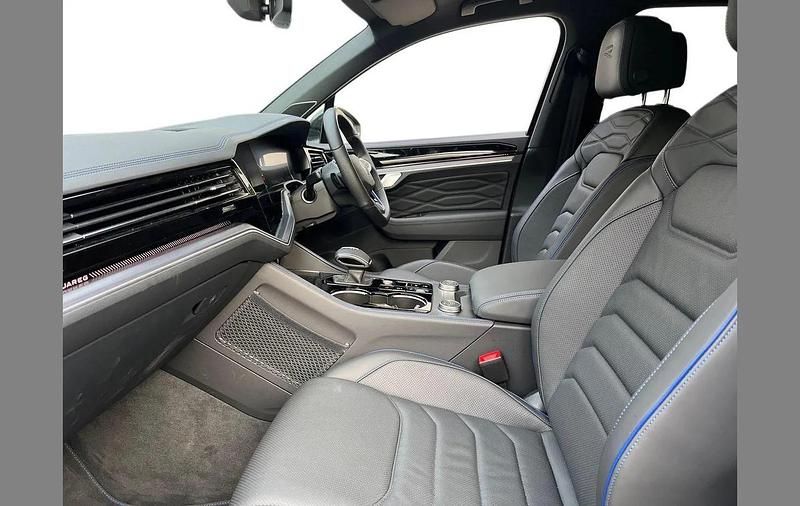 Used VW Touareg R 462 HP (339 kW) 2025 Grey SUV