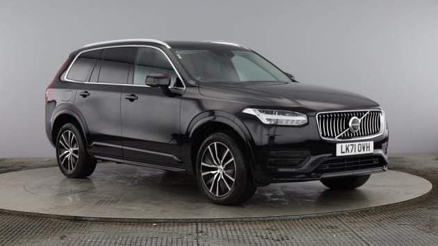 Used Volvo XC90 Momentum 232 HP (170 kW) 2022 SUV