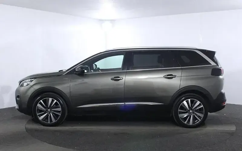 Used Peugeot 5008 Premium 131 HP (96 kW) 2020 Grey SUV