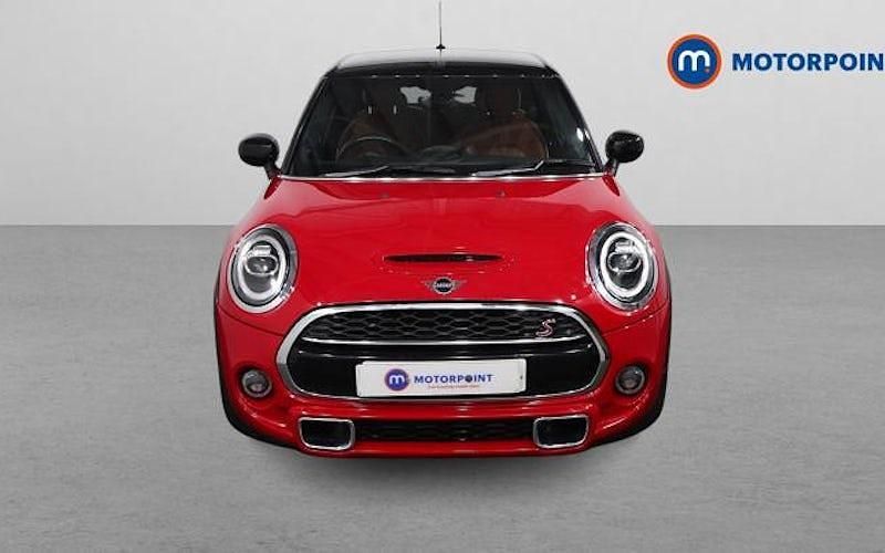 Used Mini Cooper S Exclusive 192 HP (141 kW) 2020 Red Hatchback