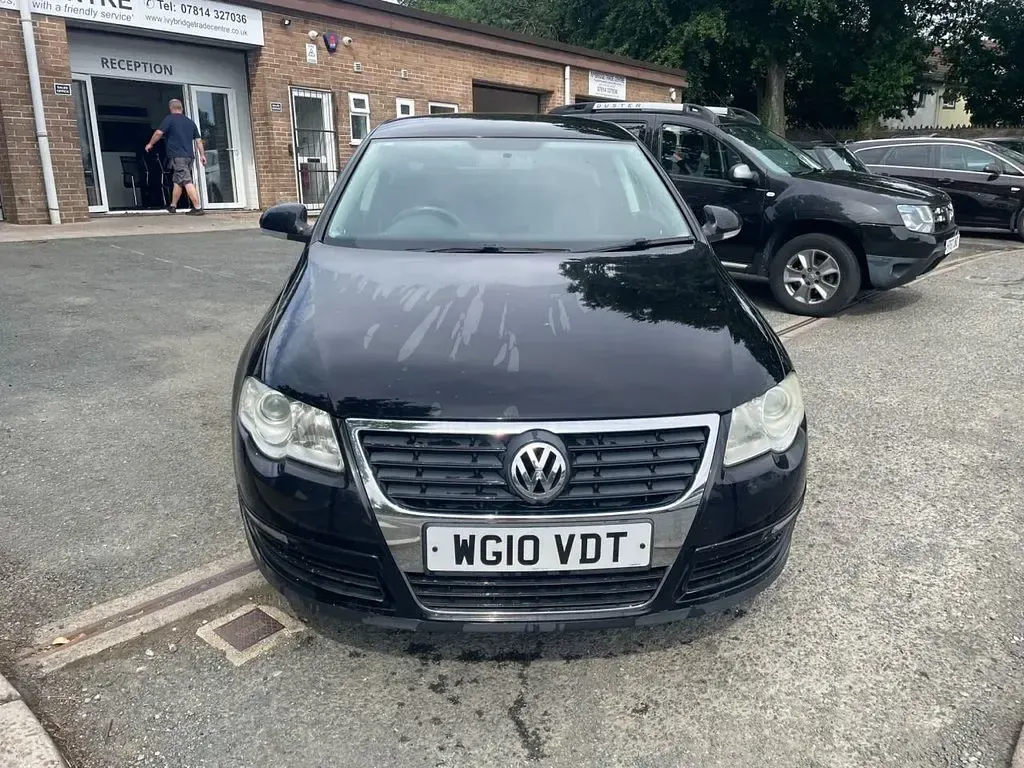 Used VW Passat Highline 140 HP (102 kW) 2010 Black Sedan
